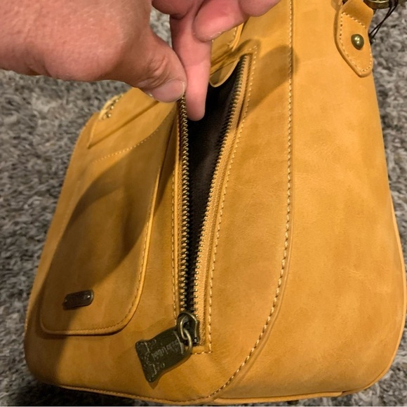 Women’s Trinity Ranch Leather Purse - Picture 14 of 16